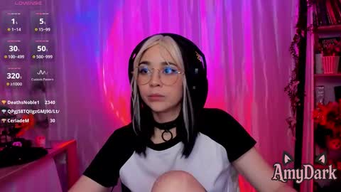 Snapshot of amydark chatting on 22, 11, 2025 Amy online show from 22, 11, 2025