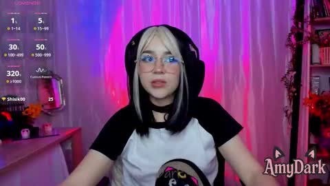 Snapshot of amydark chatting on 23, 11, 2025 Amy online show from 23, 11, 2025