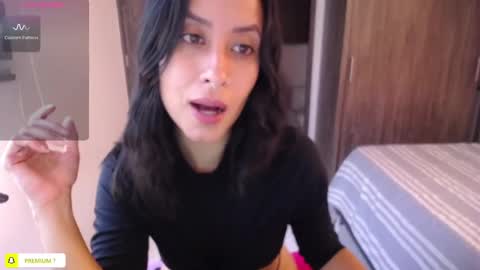 Jenn  online show from 22, 9, 2025