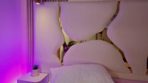 Snapshot of amyjoness__ chatting on 3, 6, 2026 Amy online show from 3, 6, 2026