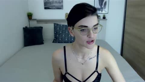 Snapshot of amylexy chatting on 6, 1, 2025 Hi there guys My pleasure in your hands pvt is open online show from 6, 1, 2025