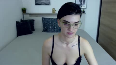 Snapshot of amylexy chatting on 10, 1, 2025 Hi there guys My pleasure in your hands pvt is open online show from 10, 1, 2025