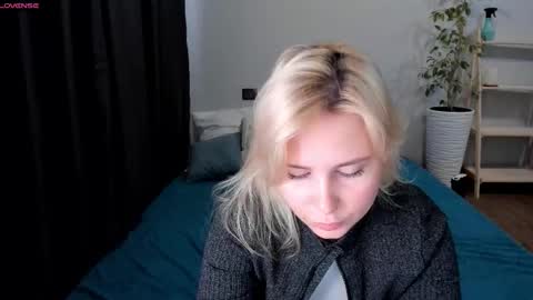 Snapshot of amymilson chatting on 24, 2, 2026 amymilson online show from 24, 2, 2026