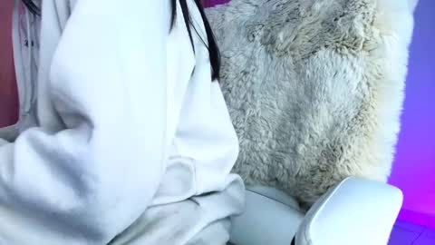 Amy ... Nice to meet u   thumb up me please its important online show from 3, 10, 2025