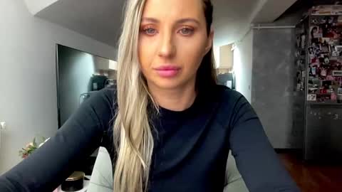 Snapshot of amyroberta92 chatting on 25, 9, 2025 amyroberta92 online show from 25, 9, 2025