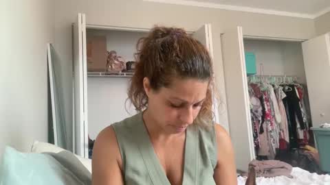 Amy Smilez online show from 8, 10, 2025