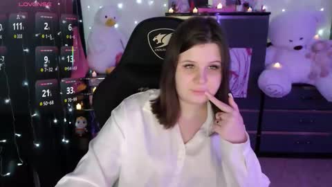 Snapshot of amyvibes chatting on 5, 12, 2025 amyvibes online show from 5, 12, 2025