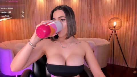 AMY WALKER online show from 28, 2, 2025