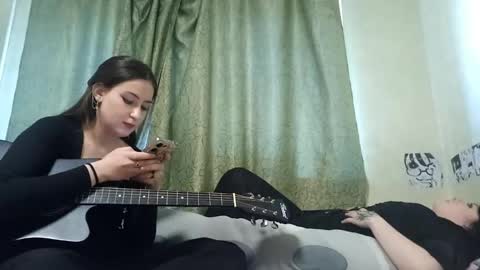 amywinks online show from 15, 4, 2026