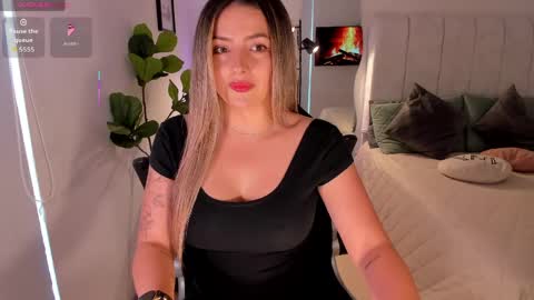 Snapshot of amywoods chatting on 30, 4, 2026 online show from 30, 4, 2026