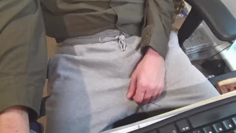 A online show from 27, 11, 2025