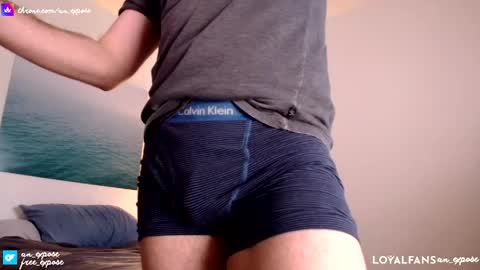 Snapshot of an_expose chatting on 15, 4, 2026 an expos online show from 15, 4, 2026