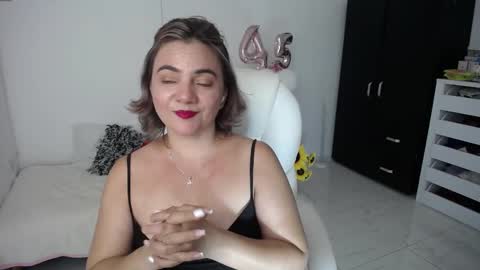  Ana  online show from 24, 1, 2025