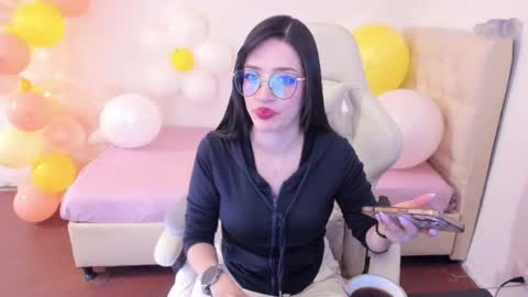 Im anna but you can call me as you want online show from 18, 5, 2026