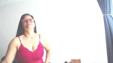 anaamature_ online show from 24, 10, 2025