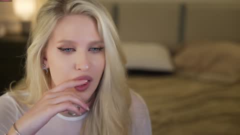 Snapshot of anabel054 chatting on 7, 10, 2025 Anabel Kira Zlata Kira Elice Lana Dominika Sofy Kaila Bridget online show from 7, 10, 2025