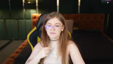 Snapshot of anabel2054 chatting on 18, 7, 2026 Sweet girls online show from 18, 7, 2026