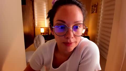 Snapshot of anabel_25 chatting on 21, 10, 2025 Anabel online show from 21, 10, 2025