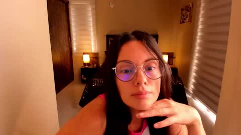 Snapshot of anabel_25 chatting on 22, 10, 2025 Anabel online show from 22, 10, 2025