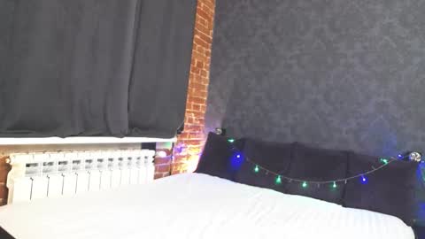 Anna online show from 1, 12, 2025