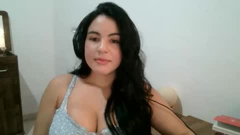 Snapshot of anabelenogueira1 chatting on 27, 3, 2026 anabelenogueira1 online show from 27, 3, 2026