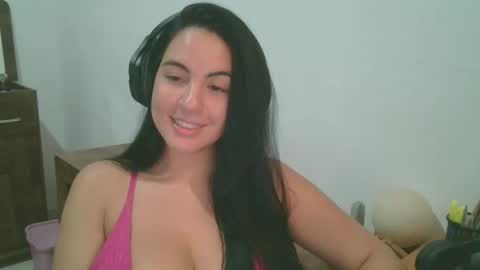 Snapshot of anabelenogueira1 chatting on 8, 5, 2026 anabelenogueira1 online show from 8, 5, 2026