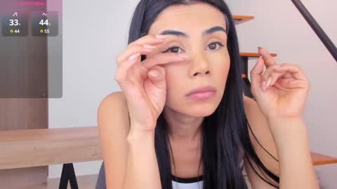 Ana Henao or Annie... Follow me ahenaocb Insta  X online show from 27, 12, 2024