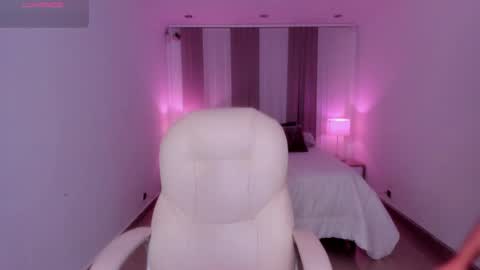 Anahi Curlie online show from 19, 2, 2025