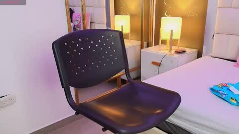 Anahi  online show from 21, 10, 2025