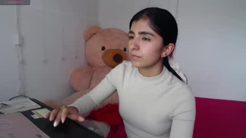 Snapshot of anahibrowns95 chatting on 7, 1, 2026 Anahi Browns online show from 7, 1, 2026