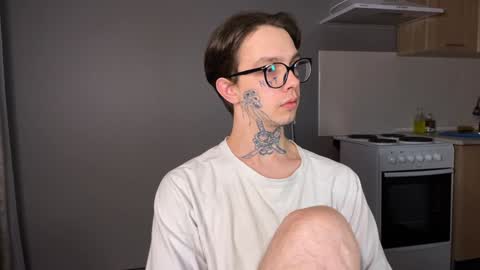 simon online show from 21, 12, 2024