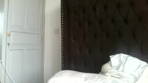 anais_123 online show from 9, 1, 2025