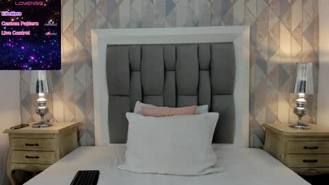 Snapshot of anais_cooper chatting on 10, 1, 2025 online show from 10, 1, 2025