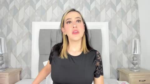 Snapshot of anais_cooper chatting on 5, 2, 2025 online show from 5, 2, 2025