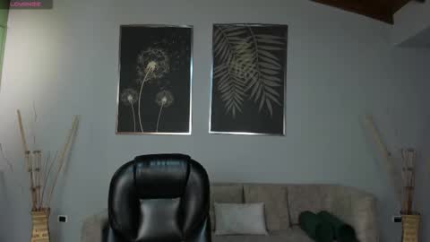 Snapshot of anaisnin1 chatting on 21, 11, 2025 Anais Nin online show from 21, 11, 2025