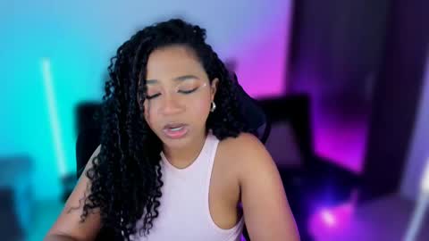 Snapshot of anakiss1 chatting on 22, 12, 2024 help me to get 100 thumps up online show from 22, 12, 2024