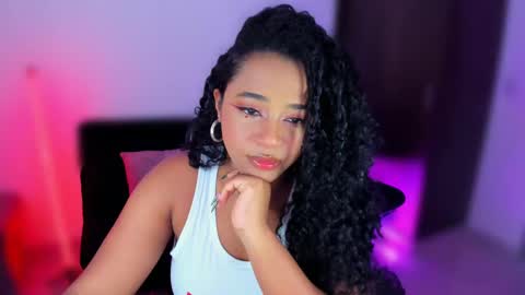 Snapshot of anakiss1 chatting on 3, 1, 2025 help me to get 100 thumps up online show from 3, 1, 2025