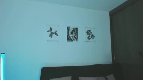 Snapshot of anakiss1 chatting on 20, 2, 2025 help me to get 100 thumps up online show from 20, 2, 2025