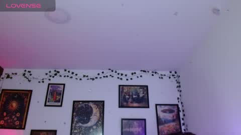 Snapshot of anakiss1 chatting on 27, 2, 2026 help me to get 100 thumps up online show from 27, 2, 2026