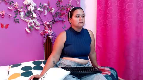 Snapshot of analdeepalejandra18 chatting on 22, 2, 2025 analdee online show from 22, 2, 2025