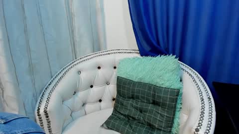 Snapshot of analia18_ chatting on 21, 1, 2025 analia18  online show from 21, 1, 2025