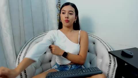 Snapshot of analia18_ chatting on 8, 3, 2025 analia18  online show from 8, 3, 2025
