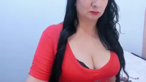 Snapshot of anamaria288 chatting on 31, 12, 2024 anamaria288 online show from 31, 12, 2024