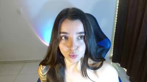 Snapshot of anarosse__ chatting on 18, 12, 2024 ana 3 online show from 18, 12, 2024