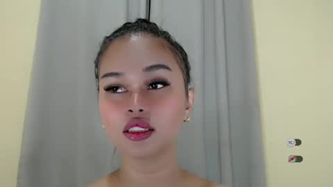 Snapshot of anaruru_ chatting on 24, 2, 2025 ANA online show from 24, 2, 2025