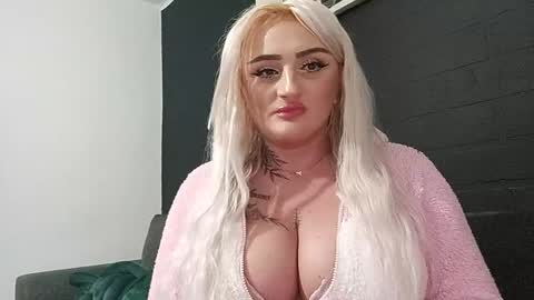 Snapshot of anastasiaamore chatting on 6, 1, 2026 AnastasiaAmore online show from 6, 1, 2026