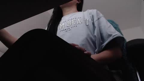   online show from 15, 1, 2025