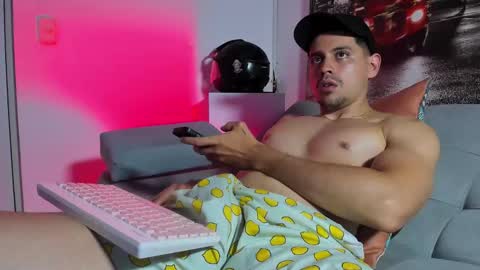 Snapshot of ander_perez chatting on 11, 11, 2025 ANDER online show from 11, 11, 2025