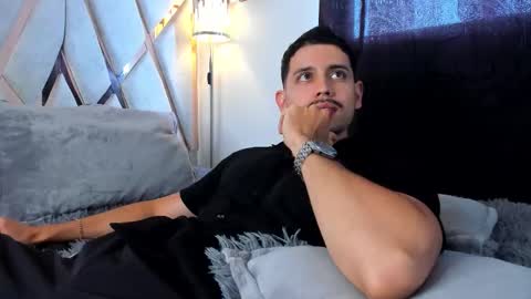 Snapshot of ander_perez chatting on 5, 12, 2025 ANDER online show from 5, 12, 2025