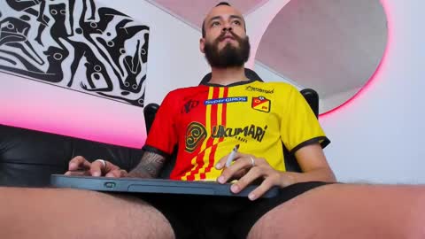 Andrs   -                   online show from 8, 3, 2025